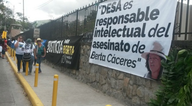 Pueblos originarios piden justicia para Berta y derogación de Ley de aprovechamiento de aguas