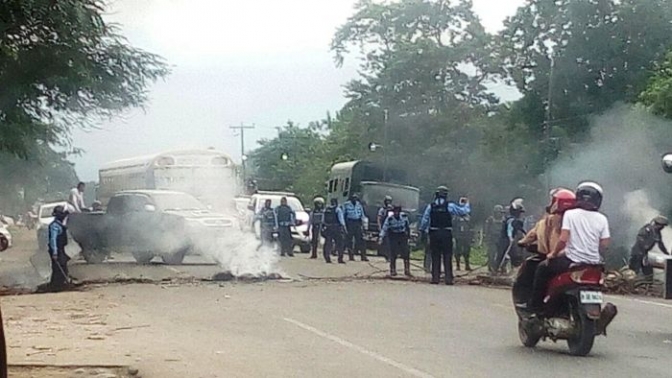 Policía Militar y Preventiva incrementan la represión contra manifestantes en las últimas horas en Honduras